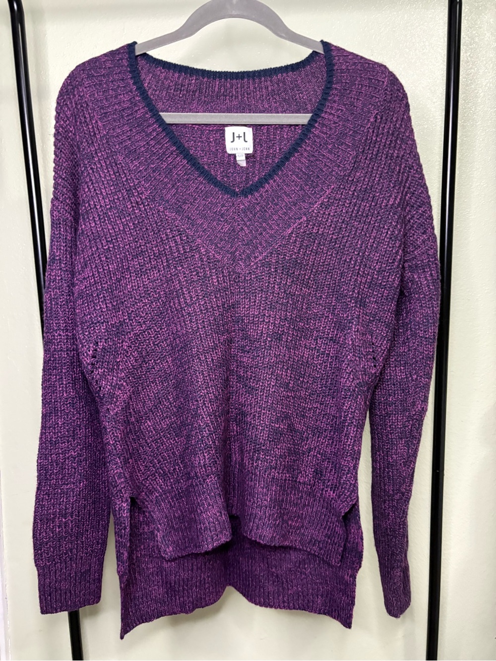 JOHN + JENN Deep Purple V-Neck Knit Sweater Size XS